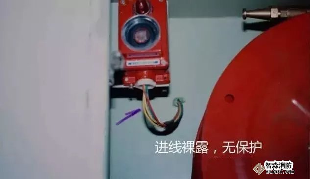 進線裸露，無保護